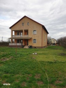 De vanzare casa cu 28 de ari in Martinesti