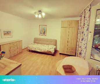 Garsoniera, etajul 1,zona Podul de Piatra