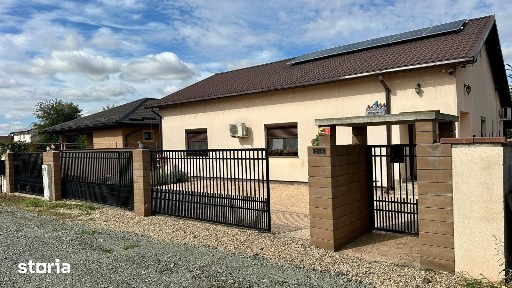 Proprietar vand casa Dumbravita