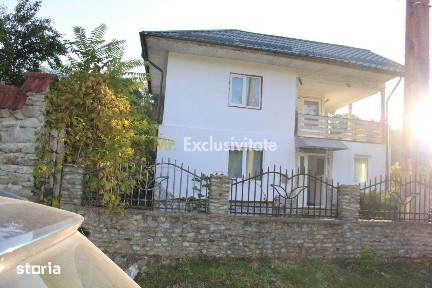 Casă cu priveliște de poveste - Crasna, Gorj