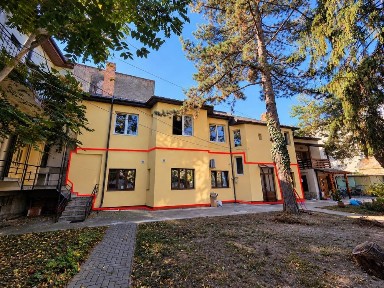 Apartament Str Tudor Vladimirescu, 3 camere, sauna, birou