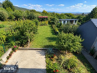 Casa D+P+M, 300 mp, 550 mp teren, zona STO