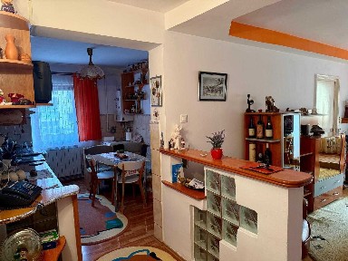 Petrosani, Independentei 12