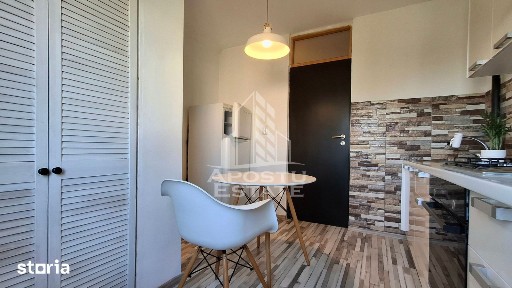 Apartament 3 camere 95 mp 2 balcoane Micalaca et 4