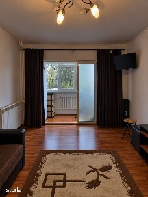 Garsoniera decomandata cu bucatarie inchisa si balcon