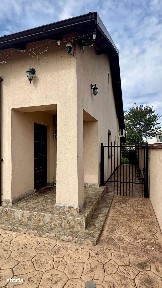 Casa Dumbrăvița pe parter direct de la proprietar