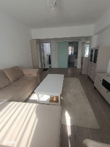 Apartament central chirie