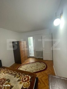 Apartament 3 camere, decomandat, zona Albina
