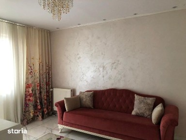 Vand apartament cu 3 camere