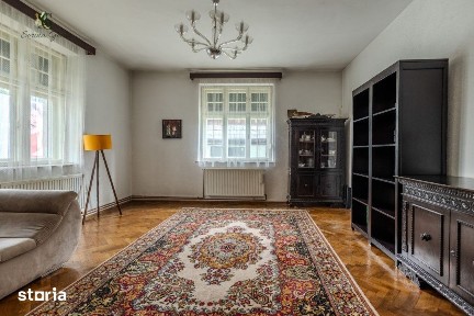 Apartament boem in casa cu pozitionare excelenta si garaj propriu, Cen