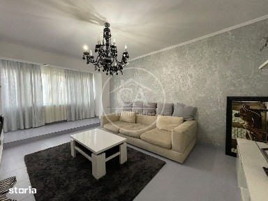 Apartament cu 3 camere de închiriat în zona Rogerius, Oradea