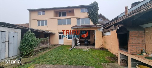 Casa de vanzare in Partos pretabila pt 2 familii