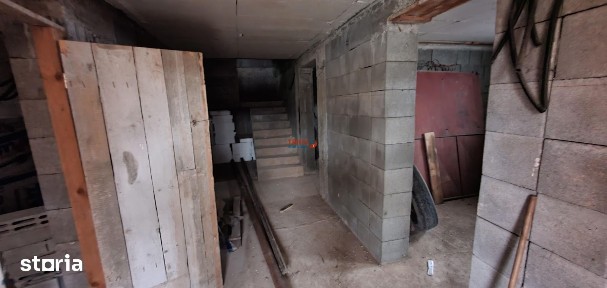 Casa noua de vanzare 800 mp teren cartier Paclisa
