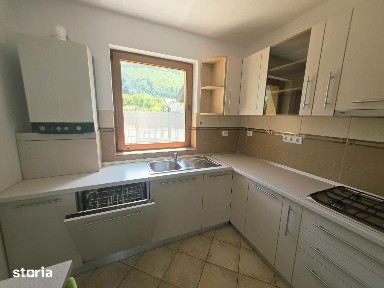 Inchiriez casa 4 camere Sacele