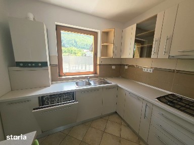 Inchiriez casa 4 camere Sacele