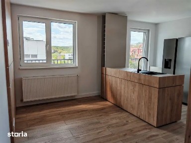 Apartament 3 camere,58 mp,balcon 12,7 mp, Calea Baciului