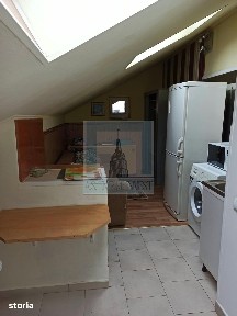 Camera 20 mp, situată la mansarda-zona Racadau
