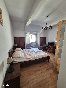 Garsonieră cochetă de închiriat - Piata Sfatului Brașov