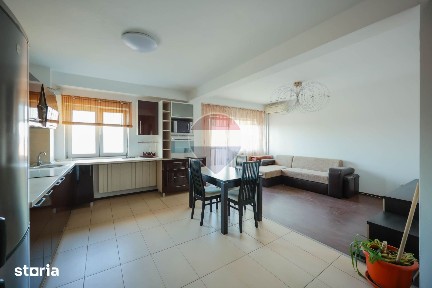 De vânzare apartament cu 3 camere, Strada Moldovei - Rogerius