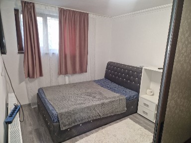 Inchiriez apartament 2 camere si terasă in iasi