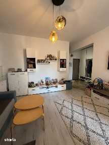 Apartament 3 camere cu CURTE si LOC DE PARCARE