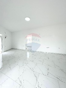 Spațiu comercial stradal de inchiriat