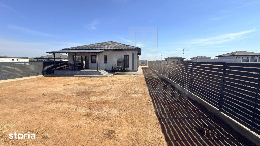 Casa moderna pe parter la Metro / Aeroport cu teren 479mp