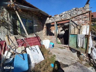 Teren 360 mp cu casa de demolat | Front stradal 14 ml | Crisan