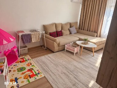 Apartament 2 camere zona Tractorul bloc mansardat