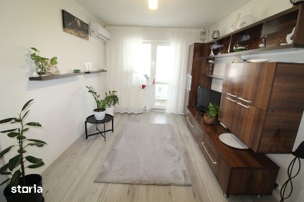 Vând apartament 2 camere în Hunedoara, zona Micro5-Rândunicii, 39mp.