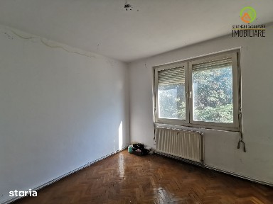 Apartament 4 camere, etaj 1, Reghin