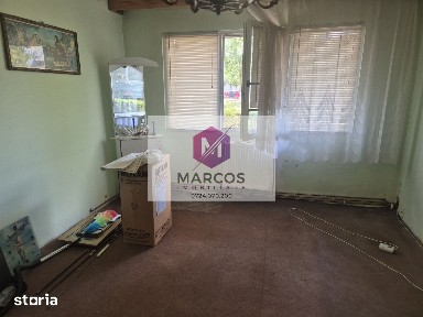 Vand apartament 2 camere zona Trandafiru