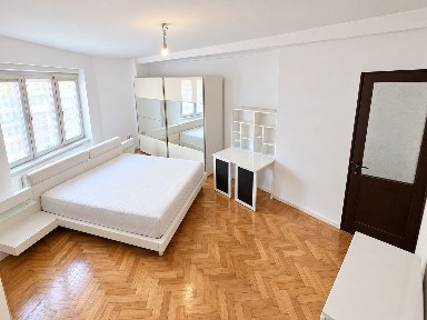 Garsoniera de inchiriat - zona UNIVERSITATE | 40 MP | Ideala pentru birou