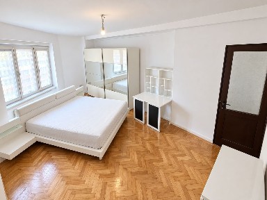 Garsoniera de inchiriat - zona UNIVERSITATE | 40 MP | Ideala pentru birou