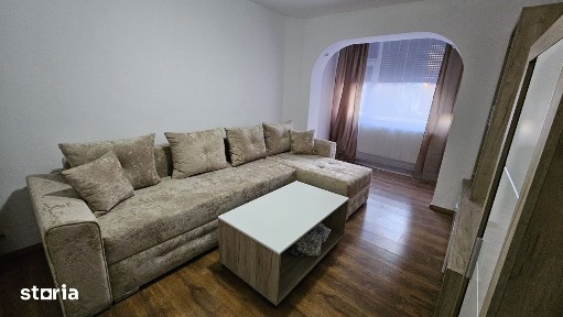 3 camere semidecomandate Str.Miron Costin
