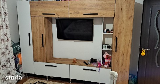 Casă de închiriat, 3 camere, curte mare