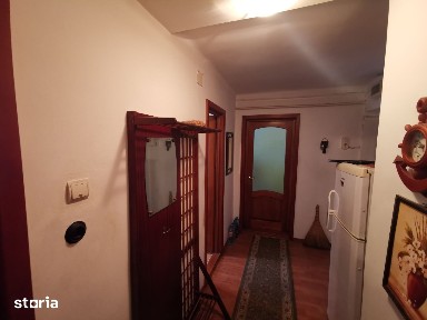 Apartament 3 camere la str.Primaverii