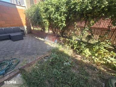 Ap 2 cam cu curte Str Campia Libertatii mutare imediata