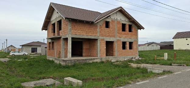 Arad, Alunis