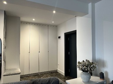 Apartament 3 camere de vanzare