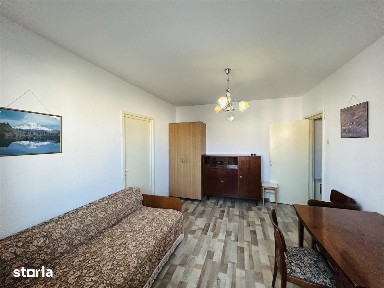 Apartament 2 camere, etaj intermediar, bucatarie separata, Cedonia