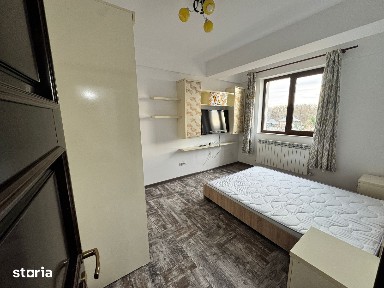 Inchiriez Apartament decomandat 3 camere Moara de Vant Iasi