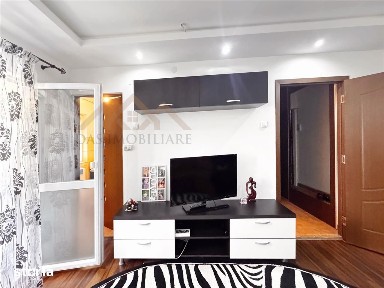 Garsoniera renovata, etaj 1, str. Motorului