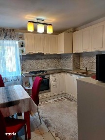 Vand apartament 4 camere