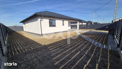 TVA inclus | Case 4 camere TiP PARTER Bradu | 400 mp teren