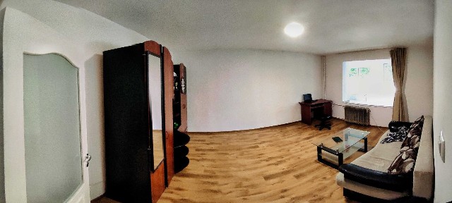 Închiriez apartament cu o cameră spațios - Str. Dragoș Vodă nr. 5, Oradea