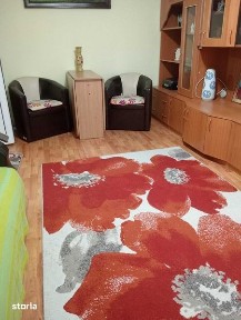 vand apartament 3 camere, semidecomandat, et.1