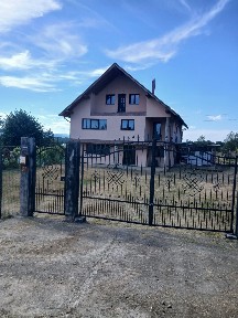 Villa independentā în Buhusi Bacāu