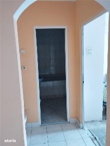 3 camere decomandate Republicii