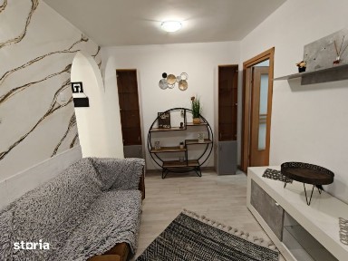 Apartament cu 3 camere, strada Busteni, Gheorgheni